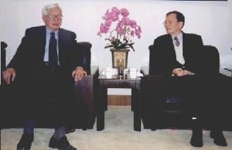 �޺�����ϯ����¹���������ί�쵼����